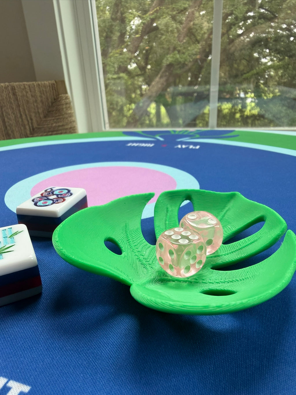 Monstera Leaf Mahjong Dice Holder